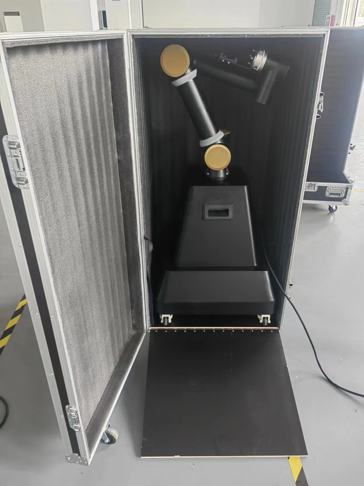 ماكينة كشك الصور السحرية الأوت - مراجعة Photo Booth Machine وسعره